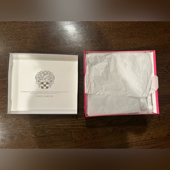 NWT Vince Camuto Leather Epandra Ankle Boot- Coconut Cream - Size 7 - Picture 5 of 11